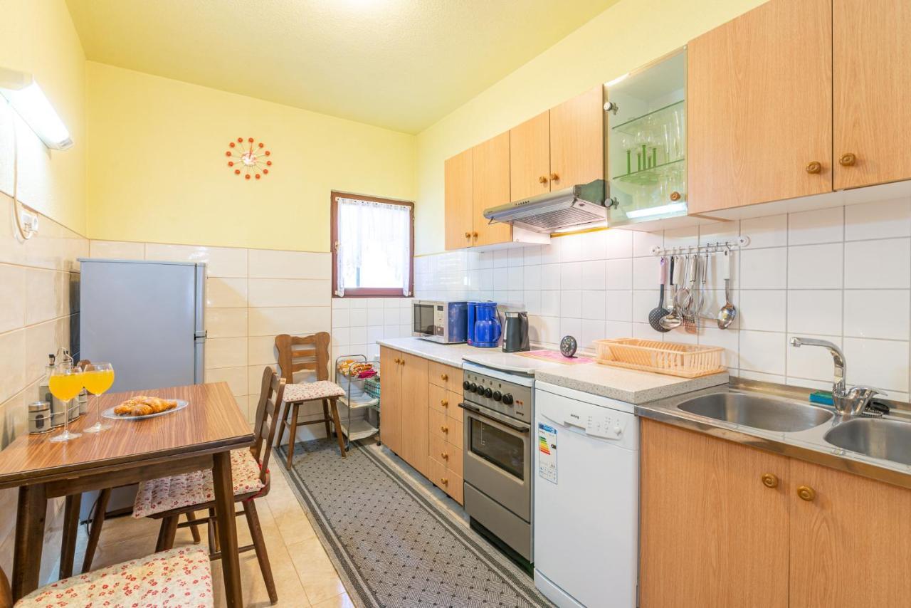 Apartman Knezevic Leilighet Opric Eksteriør bilde